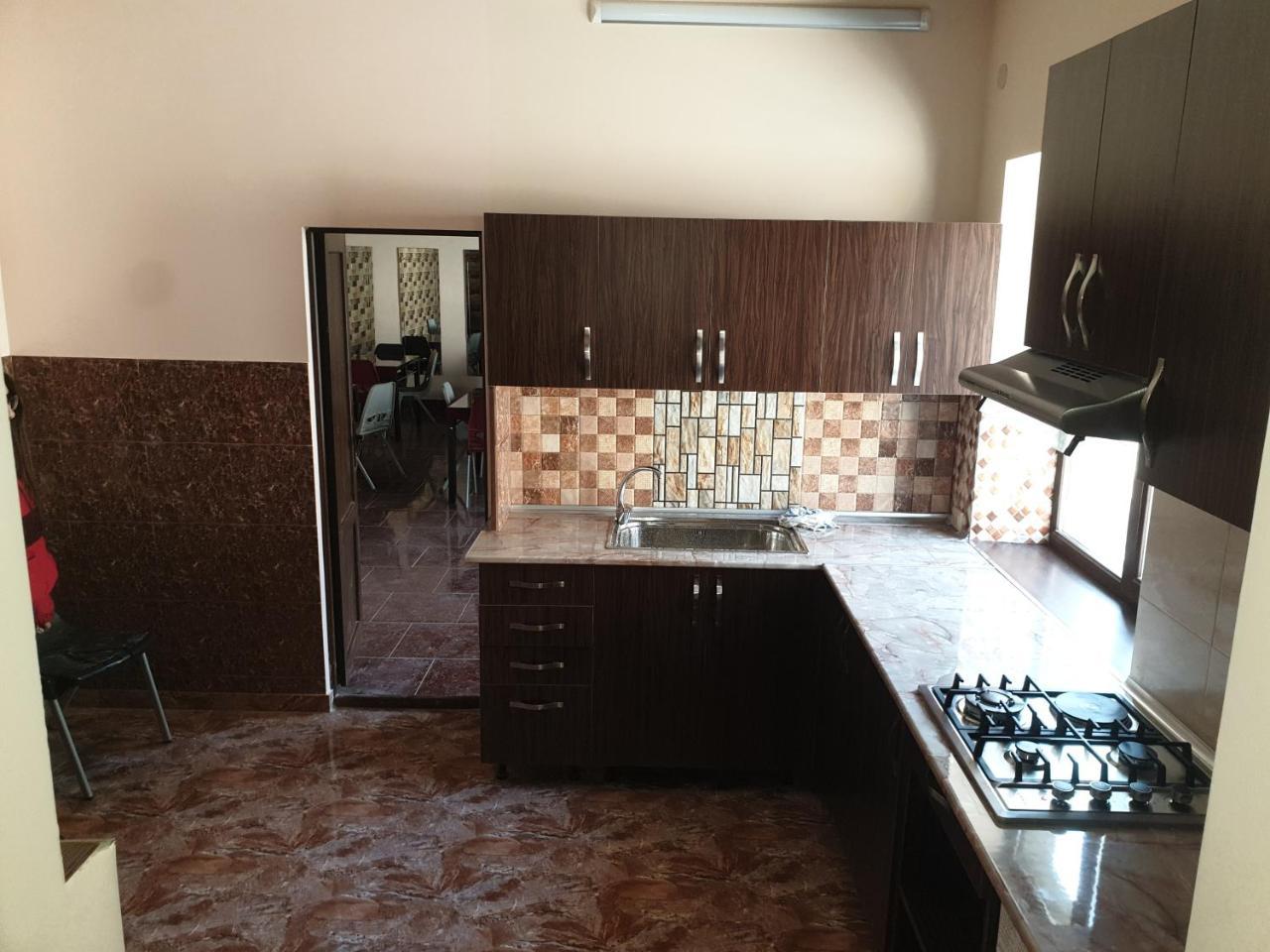 Baaz Hostel Jrvezh Bagian luar foto